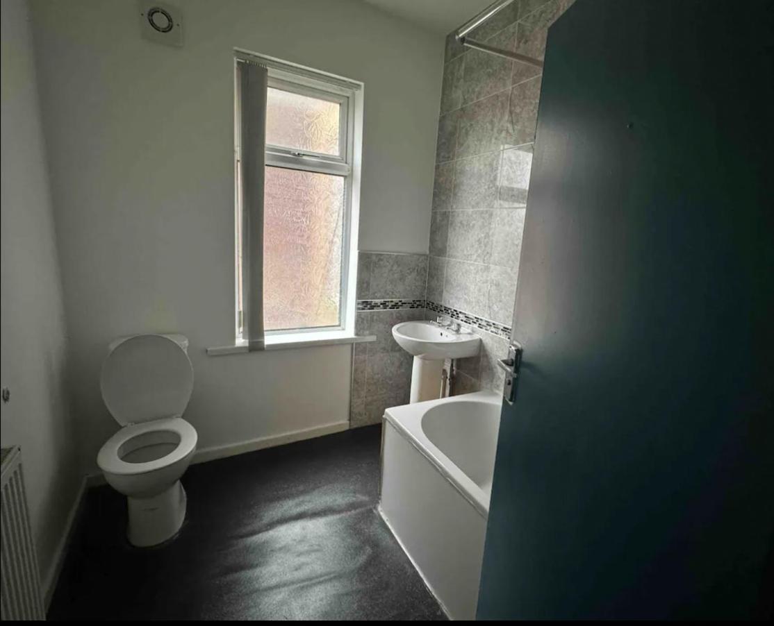 Comfortable In Shared Detached House Privatunterkunft Sheffield